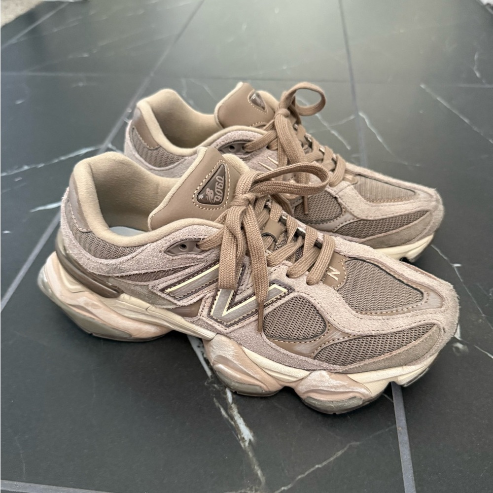 New Balance 9060 women’s
